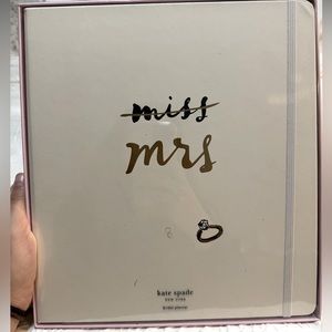 Kate Spade Wedding Planner